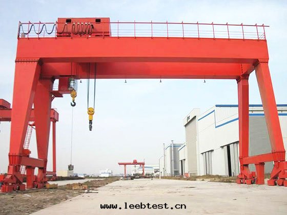 MG200/75吨(dūn)双(shuāng)主(zhǔ)梁(liáng)門(mén)式起(qǐ)重機(jī)