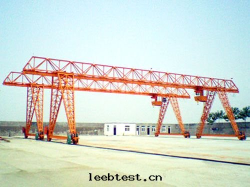 MHh型3-30吨(dūn)電(diàn)動(dòng)葫蘆單梁(liáng)門(mén)式起(qǐ)重機(jī)