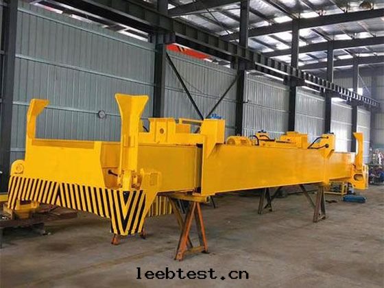 集裝(zhuāng)箱(xiāng)吊具