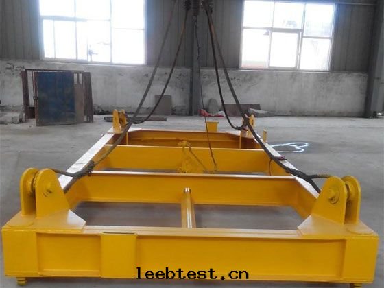 集裝(zhuāng)箱(xiāng)吊具